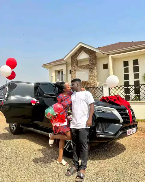miss_trudy_with_husband_wode_maya_and_her_new_gift_car
